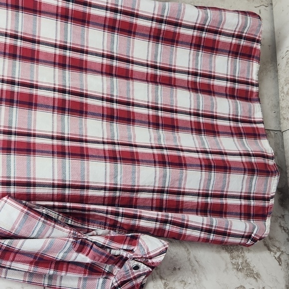 VINTAGE • Gilevans Flannel Button Down Long Sleeve large red black light weight - Picture 8 of 9